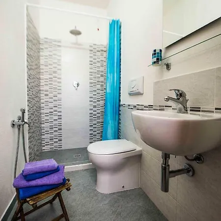 ゲストハウス Salmagilandia Terra Mala